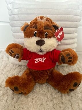 Zeddy Zellers Plush Bear in Red Shirt